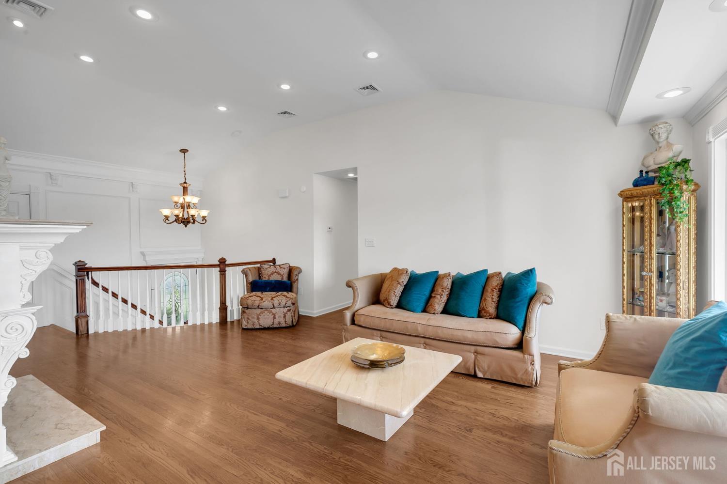154 Devoe Avenue Spotswood NJ 08884
