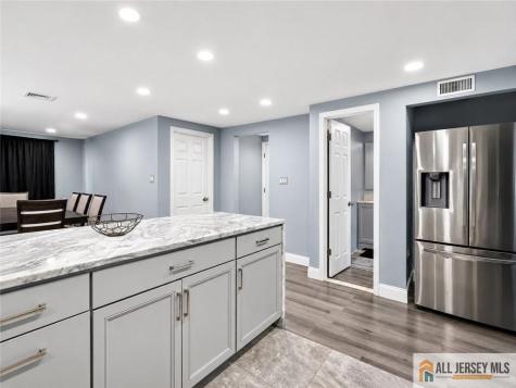 118 Poplar Street Carteret NJ 07008