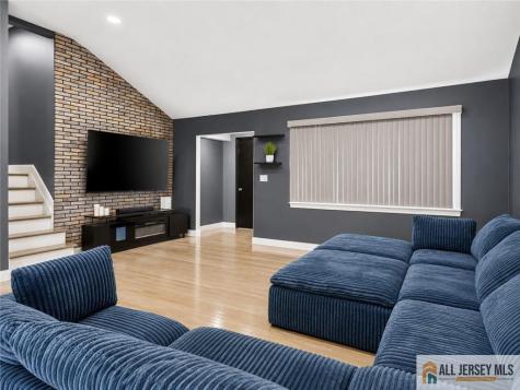 118 Poplar Street Carteret NJ 07008