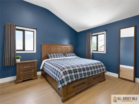 118 Poplar Street Carteret NJ 07008