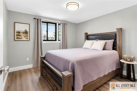 118 Poplar Street Carteret NJ 07008