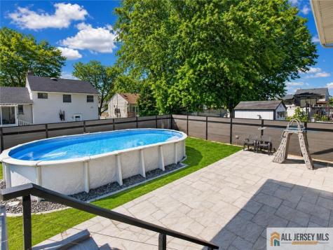 118 Poplar Street Carteret NJ 07008