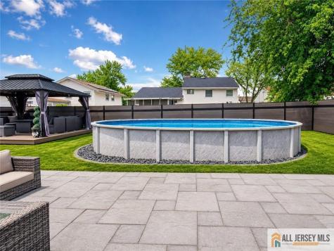 118 Poplar Street Carteret NJ 07008