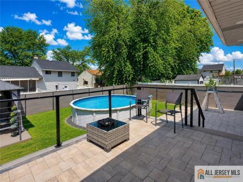 118 Poplar Street Carteret NJ 07008