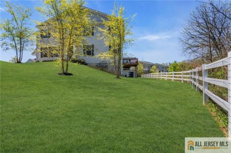 48 Begonia Lane Monroe NJ 08831