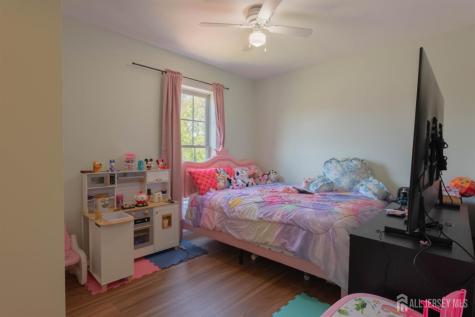 5 Sherman Street Jamesburg NJ 08831