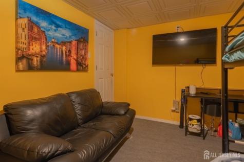 5 Sherman Street Jamesburg NJ 08831