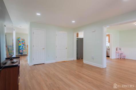 5 Sherman Street Jamesburg NJ 08831