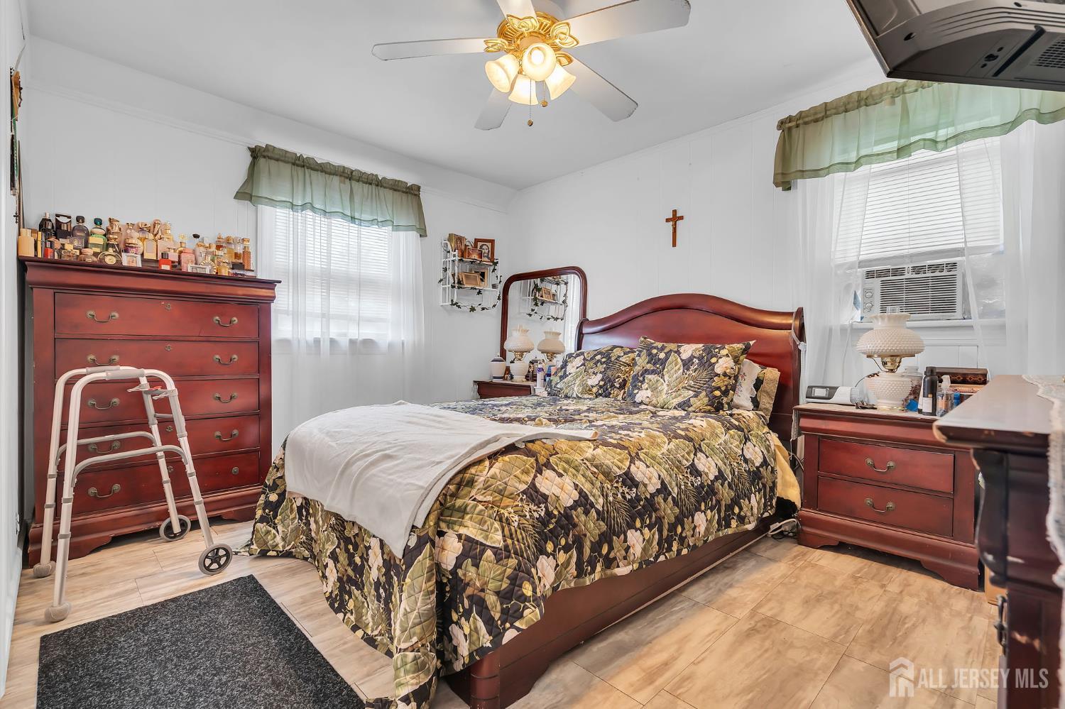 38 Susan Lane East Brunswick NJ 08816