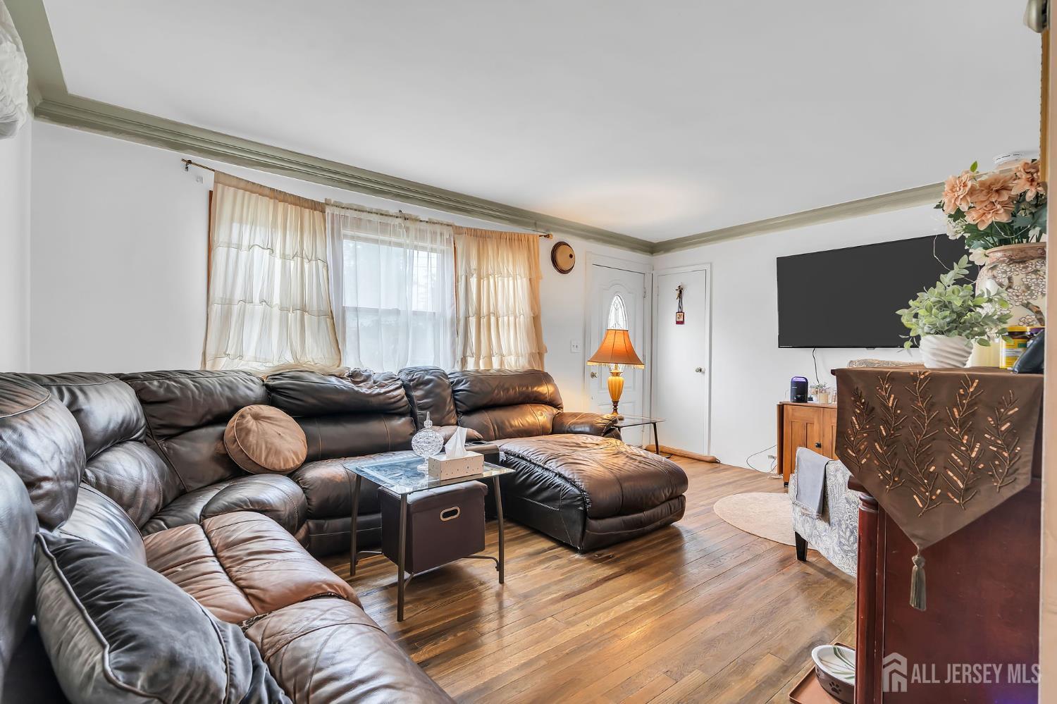 38 Susan Lane East Brunswick NJ 08816