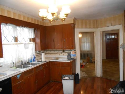 48 Fredrick Street Carteret NJ 07008