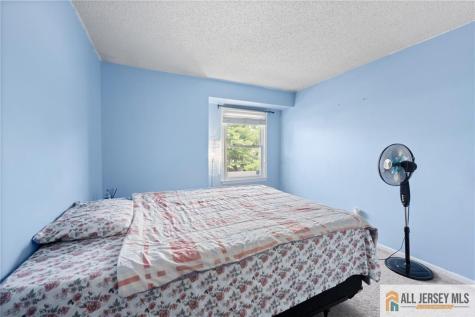 3 Sandpiper Drive Parlin NJ 08859
