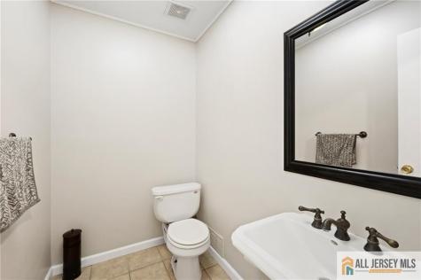 3 Sandpiper Drive Parlin NJ 08859