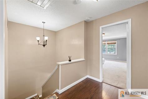 3 Sandpiper Drive Parlin NJ 08859