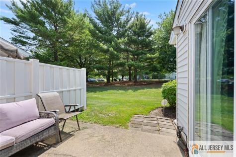 3 Sandpiper Drive Parlin NJ 08859