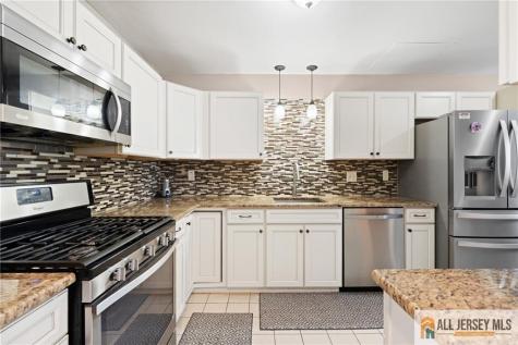3 Sandpiper Drive Parlin NJ 08859