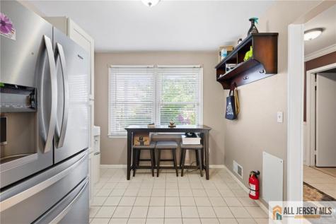 3 Sandpiper Drive Parlin NJ 08859