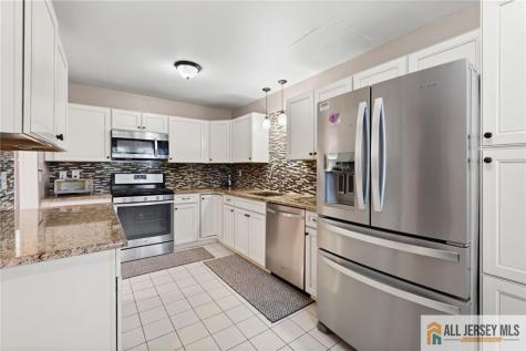 3 Sandpiper Drive Parlin NJ 08859