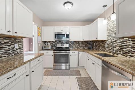 3 Sandpiper Drive Parlin NJ 08859
