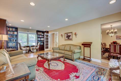 22 Celler Road Edison NJ 08817