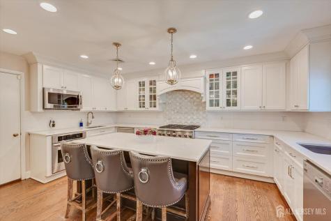 22 Celler Road Edison NJ 08817