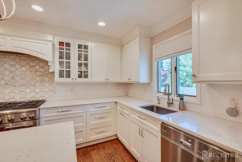 22 Celler Road Edison NJ 08817