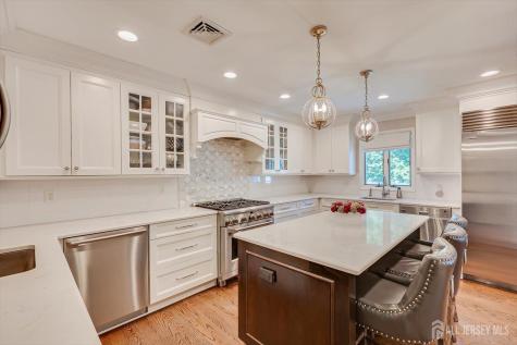 22 Celler Road Edison NJ 08817