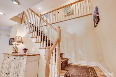 22 Celler Road Edison NJ 08817