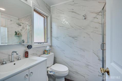 22 Celler Road Edison NJ 08817