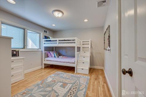 22 Celler Road Edison NJ 08817