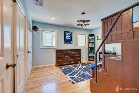 22 Celler Road Edison NJ 08817