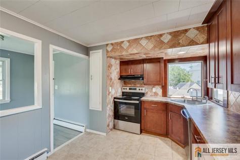144 Bond Street Iselin NJ 08830