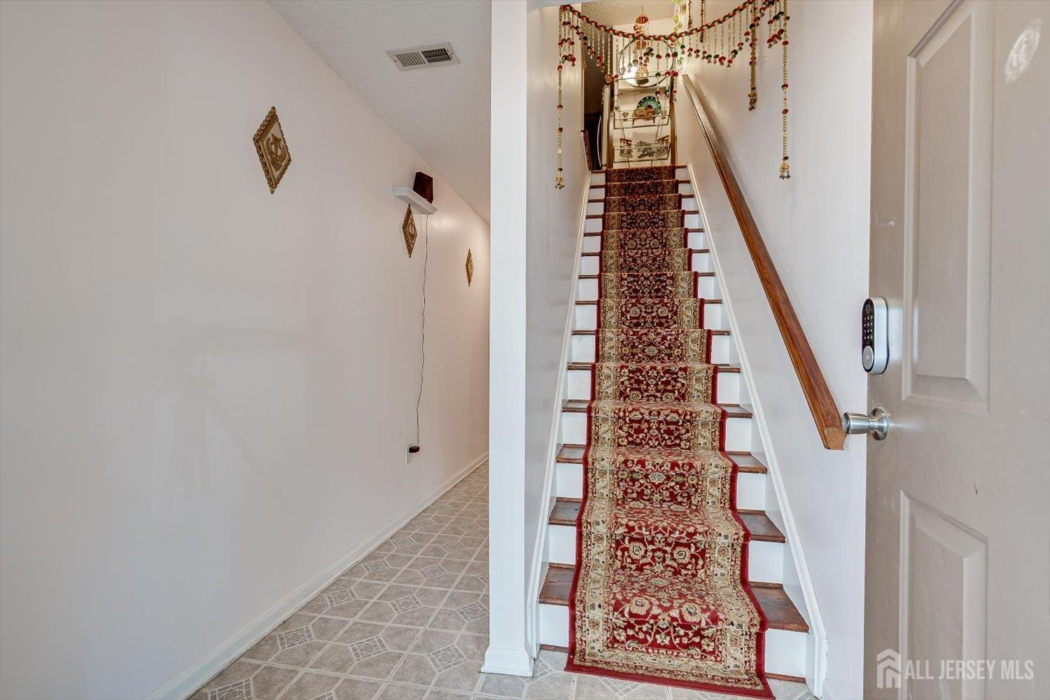 202 Prestwick Way Edison NJ 08820