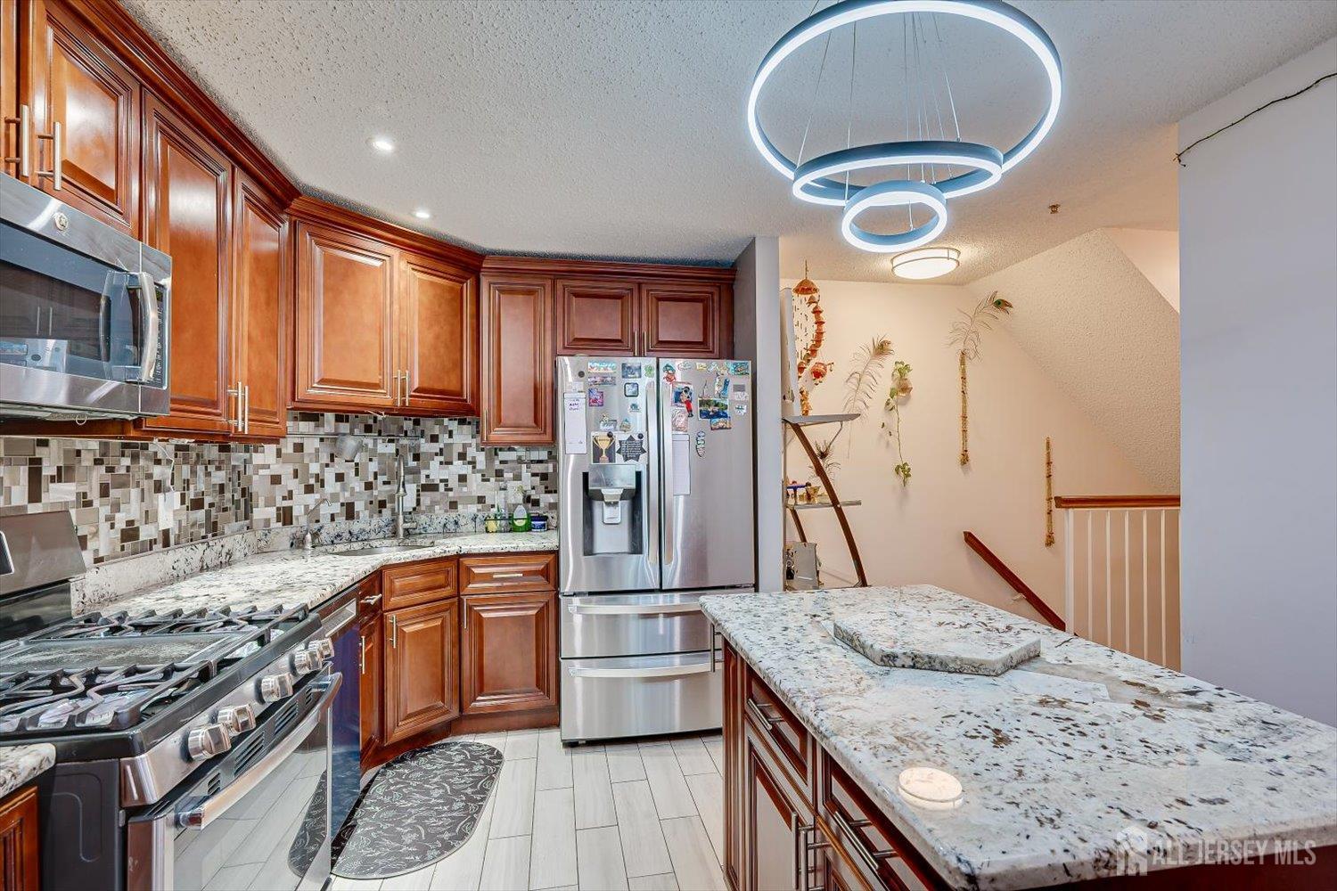 202 Prestwick Way Edison NJ 08820