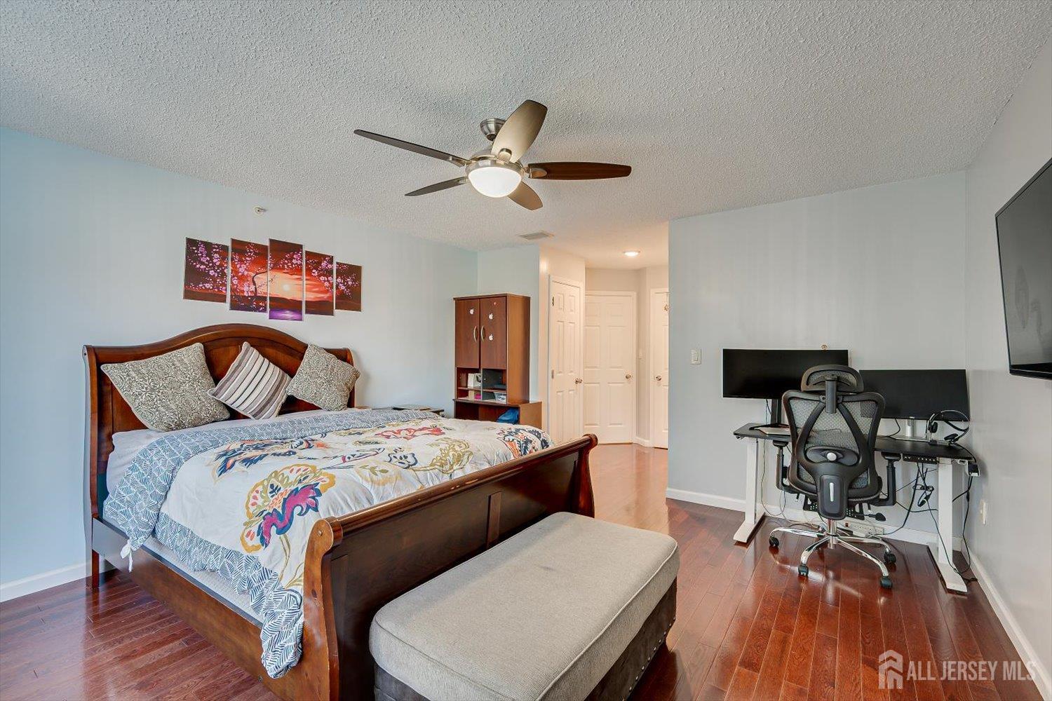 202 Prestwick Way Edison NJ 08820
