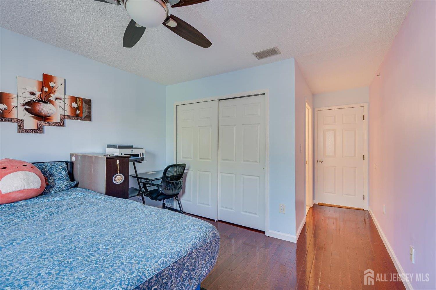 202 Prestwick Way Edison NJ 08820