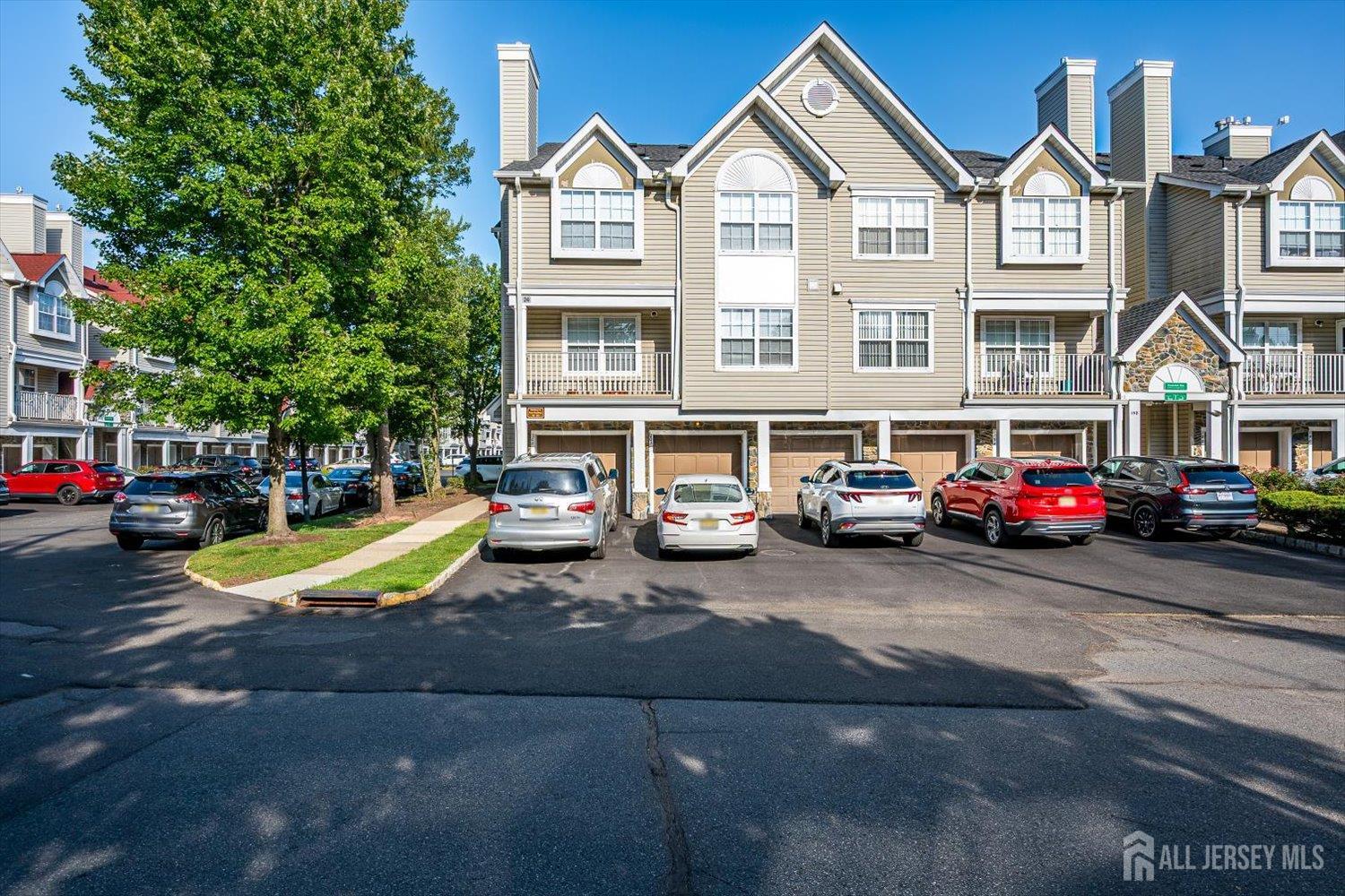 202 Prestwick Way Edison NJ 08820