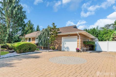 77 Michael Road Spotswood NJ 08884