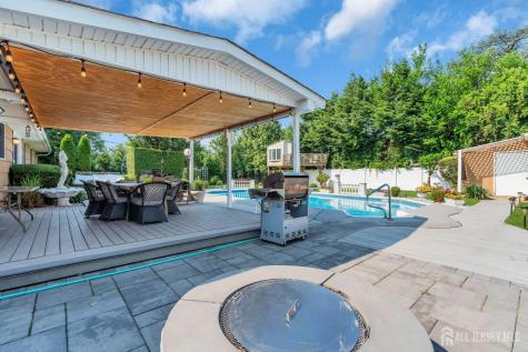 77 Michael Road Spotswood NJ 08884