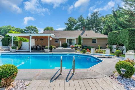 77 Michael Road Spotswood NJ 08884