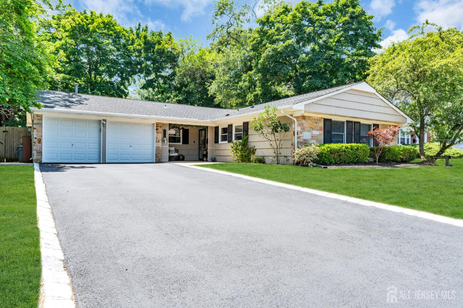 186 Van Brackle Road Aberdeen NJ 07747
