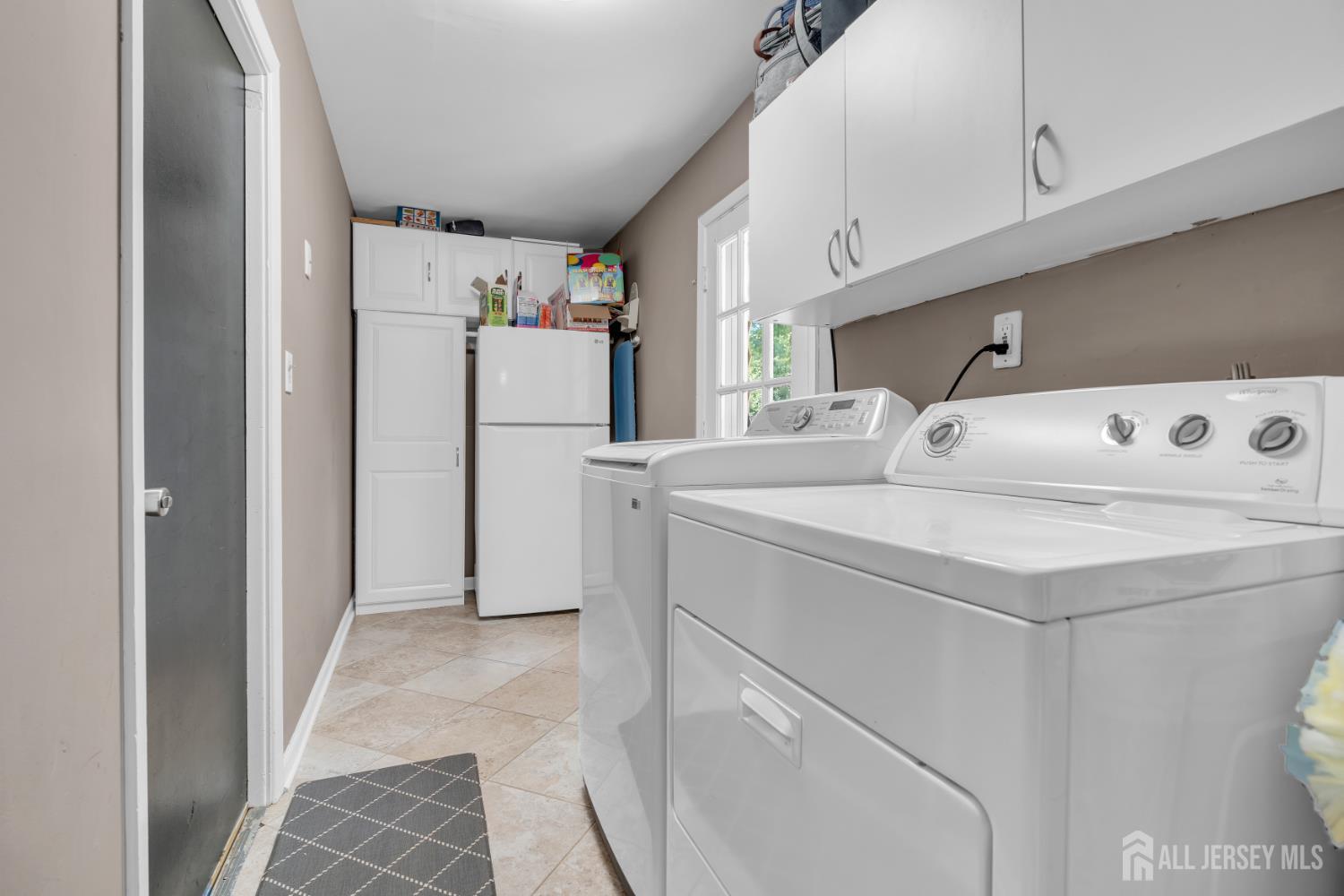 186 Van Brackle Road Aberdeen NJ 07747