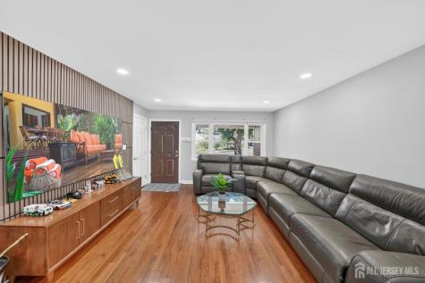 59 Eden Avenue Edison NJ 08817
