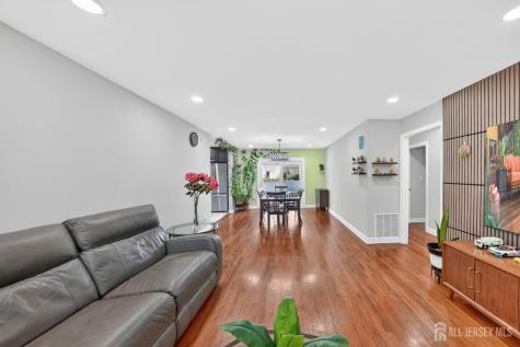 59 Eden Avenue Edison NJ 08817