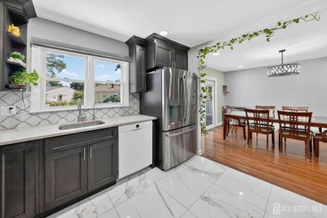 59 Eden Avenue Edison NJ 08817