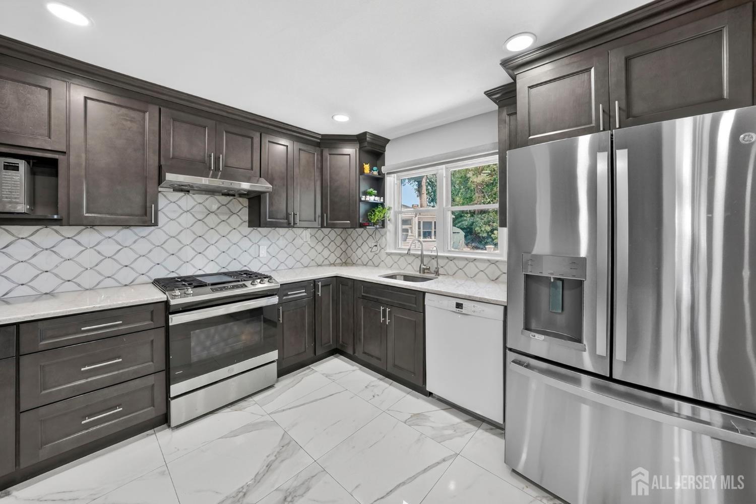 59 Eden Avenue Edison NJ 08817