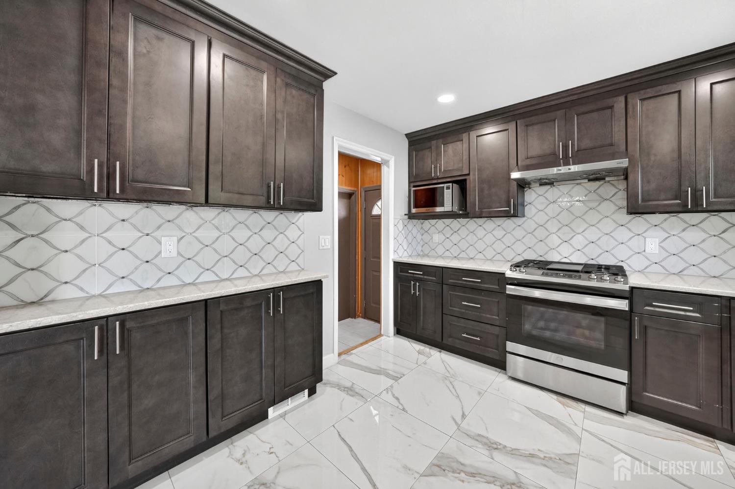 59 Eden Avenue Edison NJ 08817