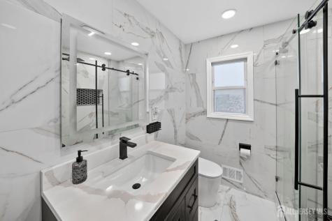 59 Eden Avenue Edison NJ 08817