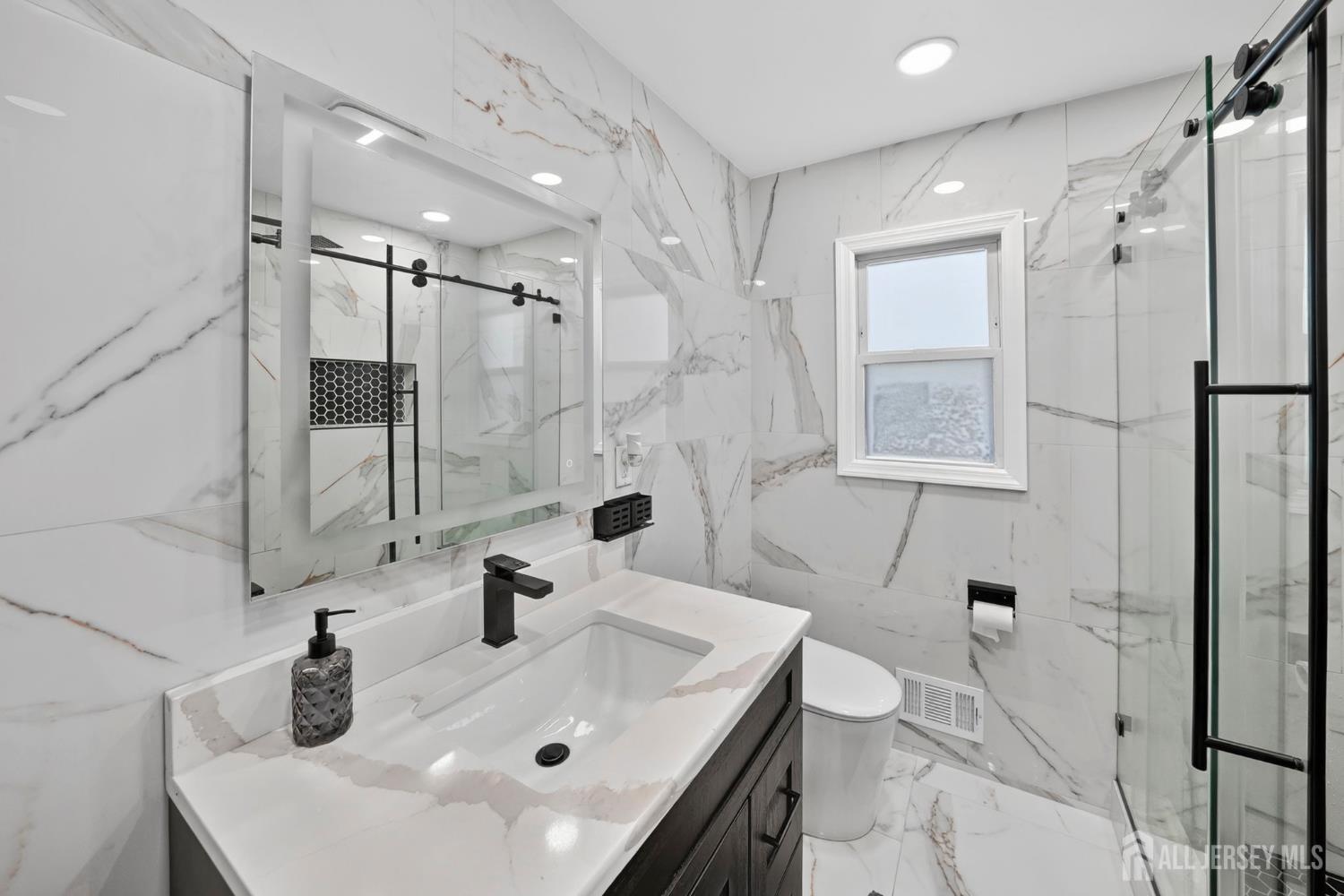 59 Eden Avenue Edison NJ 08817