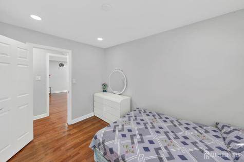 59 Eden Avenue Edison NJ 08817